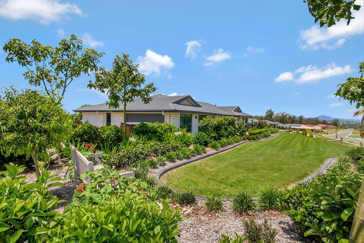 Willowbank Drive Bed & Breakfast Exterior photo