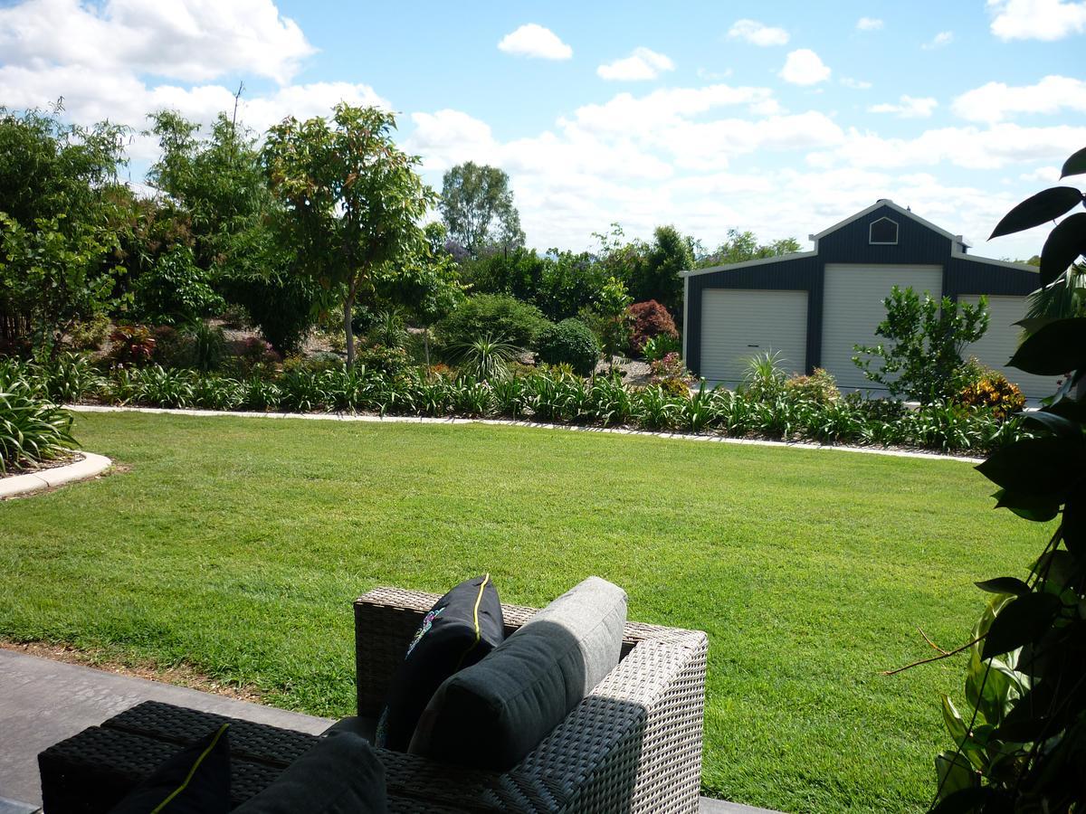 Willowbank Drive Bed & Breakfast Exterior photo